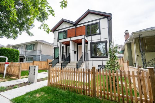 2828 Cheyenne Ave, Vancouver, BC, V5R4R6 | Card Image