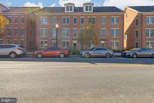 935 Sycamore Dr Se, WASHINGTON, DC, 20032-5920 | Card Image