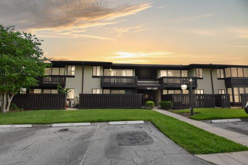 207-40 Club House Dr, Palm Coast, FL, 32137-8157 | Card Image