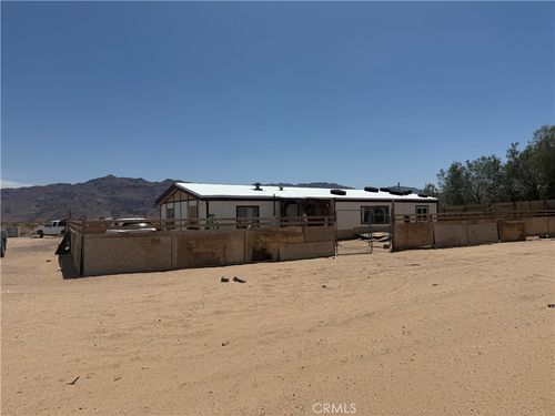 33033 Mountain View Rd, Newberry Springs, CA, 92365-9723 | Card Image