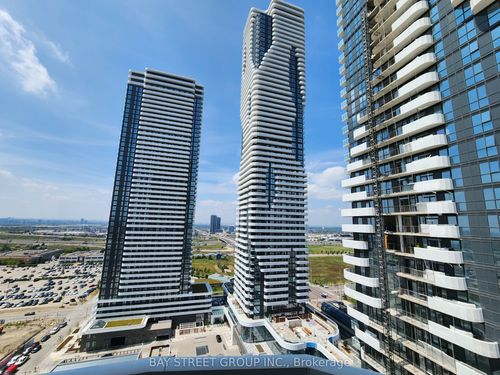 2203-28 Interchange Way, Concord, ON, L4K5C3 | Card Image