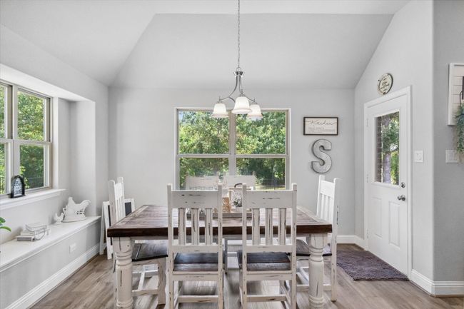 Breakfast nook with natural lighting | Image 14