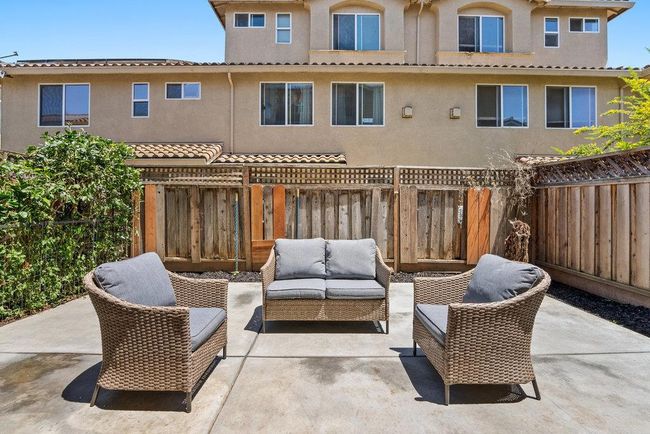 757 Roble St, Townhouse with 4 bedrooms, 3 bathrooms and 2 parking in Watsonville CA | Image 19