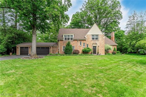 7894 Oakhurst Circle, Brecksville, OH, 44141 | Card Image