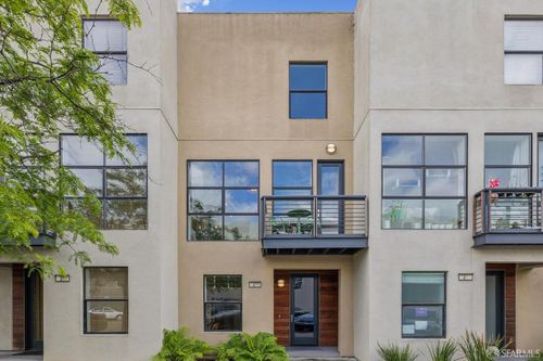 1209 67th St, Oakland, CA, 94608-1120 | Card Image