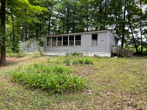 5092 East Dr, Lakeview, MI, 48850-9306 | Card Image