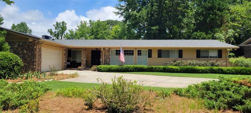 2730 Fontainebleau Dr, Dunwoody, GA, 30360-1223 | Card Image