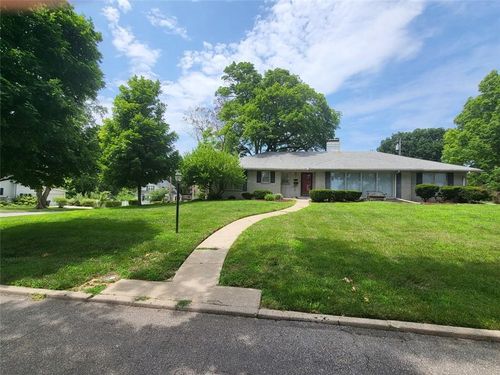 1116 S Esplanade St, Leavenworth, KS, 66048-3522 | Card Image