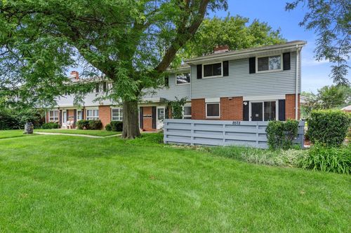 8572 W Villard Avenue, Milwaukee, WI, 53225 | Card Image
