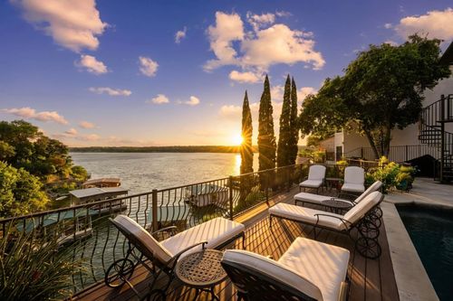 107 Edgewater Cv, Lakeway, TX, 78734-3462 | Card Image