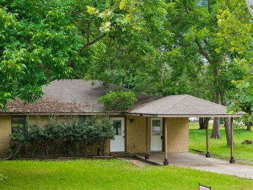 302 Harris St, Smithville, TX, 78957-2204 | Card Image