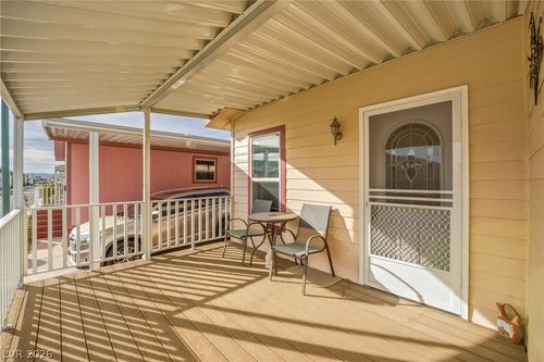 881 Montecito Dr, Pahrump, NV, 89048-0886 | Card Image