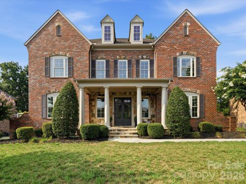 1004 Viscount Dr, Matthews, NC, 28104-7028 | Card Image
