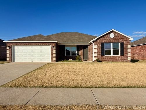 8517 161st St, Bixby, OK, 74008 | Card Image