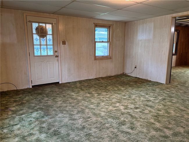 Living Room 15x15 Front Door | Image 11