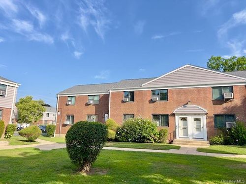 1-216-25 73rd Ave, Oakland Gardens, NY, 11364-2931 | Card Image