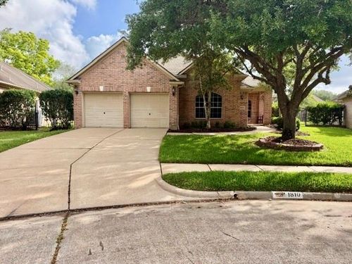 1810 Rippling Water Ct, Sugar Land, TX, 77479-6974 | Card Image