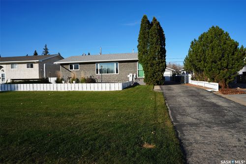 52 20th Street, Battleford, SK, S0M0E0 | Card Image