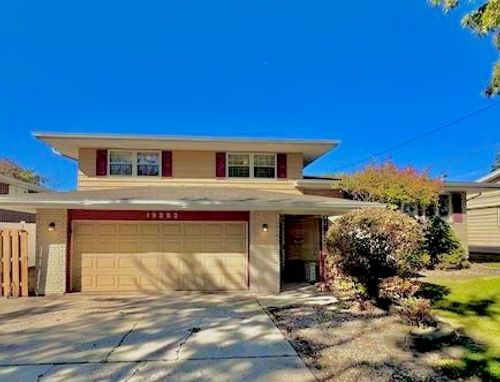 19252 Oakwood Ave, Lansing, IL, 60438-3745 | Card Image