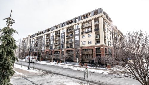 unit-713-317 Groveland Ave, Minneapolis, MN, 55403-3674 | Card Image