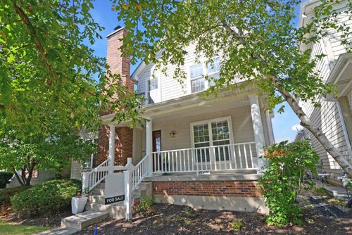 39W380 Armstrong Ln, Geneva, IL, 60134-6049 | Card Image