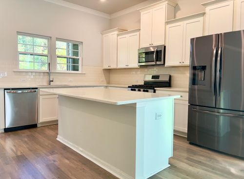 334 Spindlewood Way, Charleston, SC, 29414-8206 | Card Image