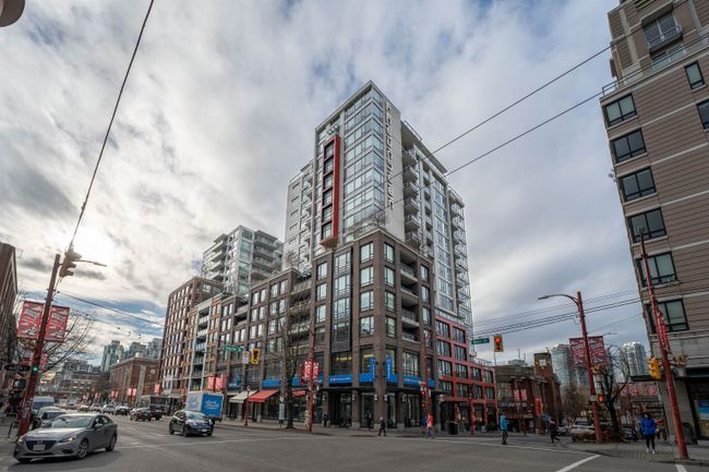 916 - 188 Keefer Street, Condo with 1 bedrooms, 1 bathrooms and null parking in Vancouver BC | Image 1