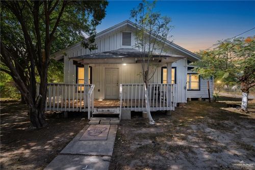 221 W 14th St, Mission, TX, 78572-3809 | Card Image