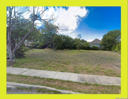 108 Dashiell St, San Antonio, TX, 78203-1218 | Card Image