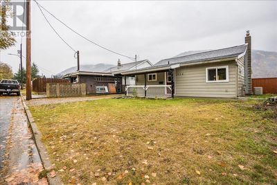 2034 8 Th Ave, House other with 2 bedrooms, 1 bathrooms and 4 parking in Trail BC | Image 3