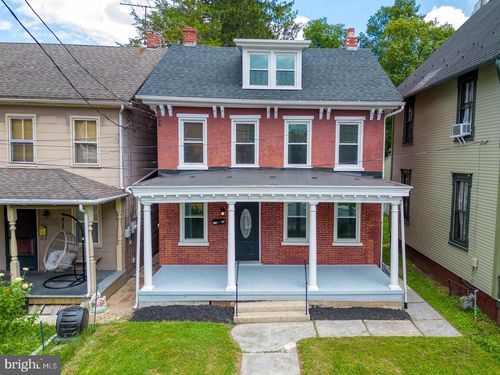 118 N George St, MILLERSVILLE, PA, 17551-1807 | Card Image