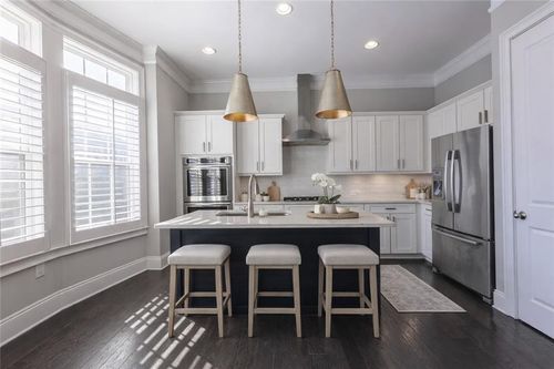 3618 Brookleigh Ln Ne, Brookhaven, GA, 30319-2215 | Card Image