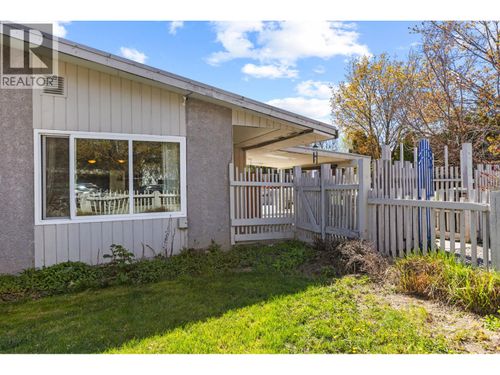 2431 Bering Rd, West Kelowna, BC, V4T1P3 | Card Image
