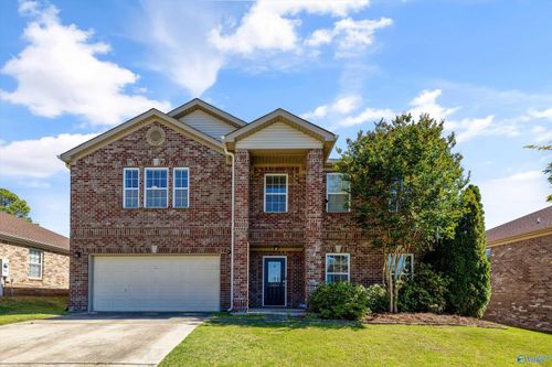 2403 Bell Manor Dr Sw, Huntsville, AL, 35803-3428 | Card Image