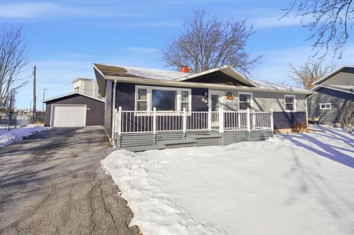 86 Pioneer Ct, Fond Du Lac, WI, 54935-3014 | Card Image