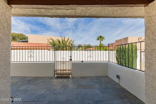 5935 E Sun County Boulevard, Tucson, AZ, 85712 | Card Image