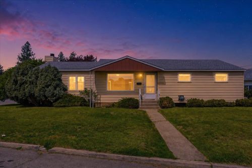 1114 W Rosewood Pl, Spokane, WA, 99208 | Card Image