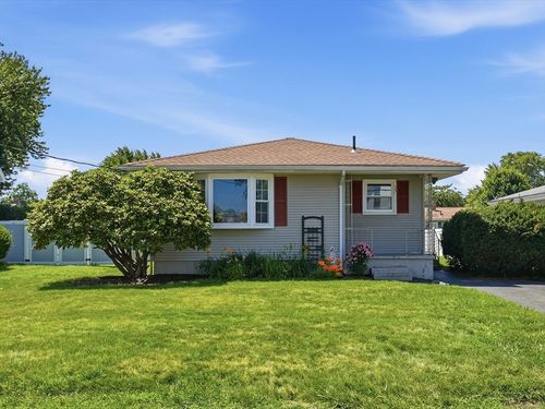 35 Beaumont Ave, Chicopee, MA, 01013-1009 | Card Image
