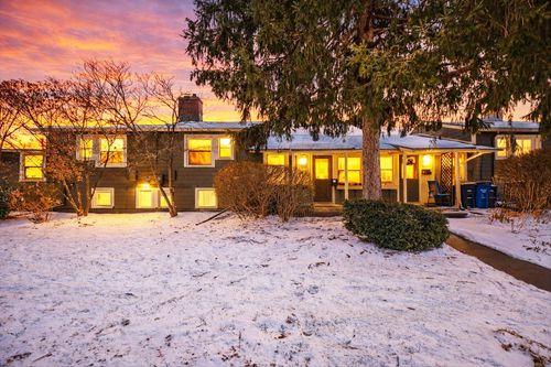 2327 Fernwood Ave, Ann Arbor, MI, 48104-5256 | Card Image