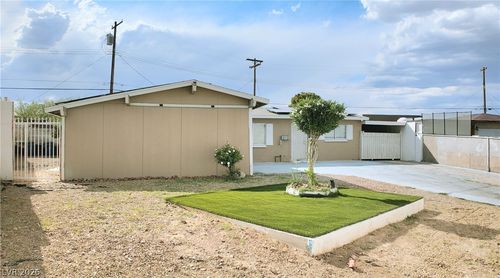 5463 Sir Monahan St, Las Vegas, NV, 89119-1808 | Card Image