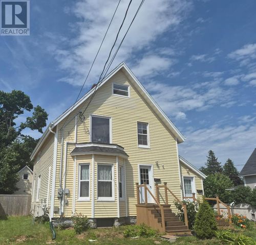 169 Cambridge St, Summerside, PE, C1N1N1 | Card Image