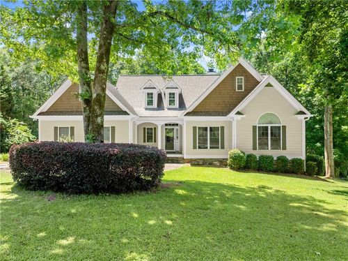 379 Sweetwater Rdg, Hoschton, GA, 30548-1270 | Card Image