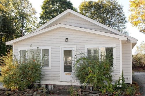 16 Proulx Ct, Springvale, ME, 04083-1323 | Card Image