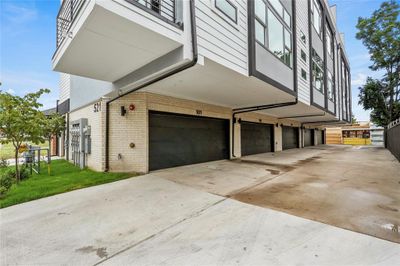 103 - 521 Melba Street, Townhouse with 3 bedrooms, 3 bathrooms and null parking in Dallas TX | Image 3