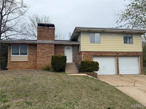 272 Vickie Lynn Ln, Saint Robert, MO, 65584-4655 | Card Image