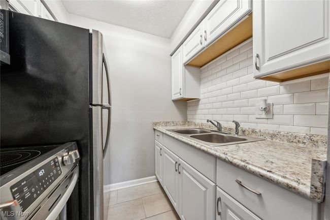 UNIT-104 - 23845 David Dr, Condo with 1 bedrooms, 1 bathrooms and null parking in North Olmsted OH | Image 13