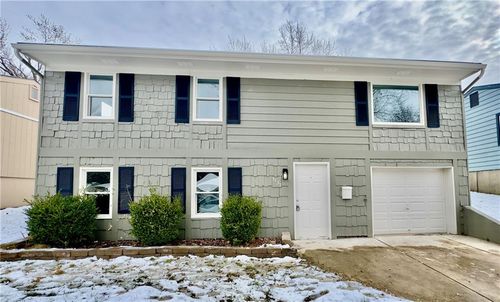 5137 N Palmer Ave, Kansas City, MO, 64119-4055 | Card Image