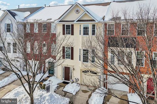 8104 Mallard Shore Dr, LAUREL, MD, 20724-2968 | Card Image