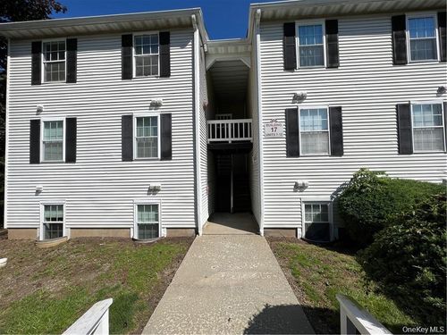 12-17 Lexington Hl, Harriman, NY, 10926-3445 | Card Image