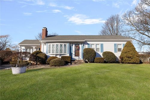 39 Holiday Ave, Warwick, RI, 02888-4006 | Card Image